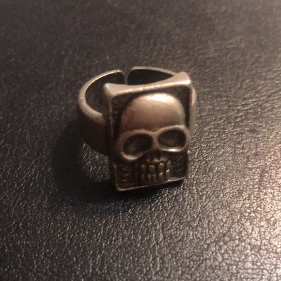 Phantom Skull Ring - Picture 3 of 4
